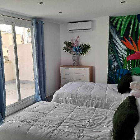 Levante Suites Benidorm Exterior photo